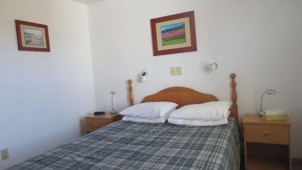 The Sunshine Inn Parrsboro Extérieur photo